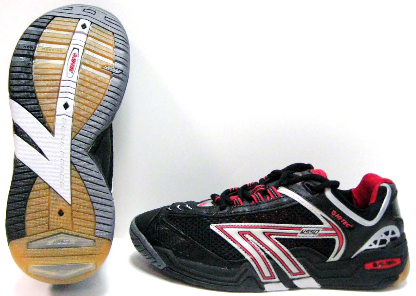 Hi-Tec M550 Squash Men's Shoe (Black/Red/Silver) - ONLY SIZE 8 & 14 LEFT IN STOCK